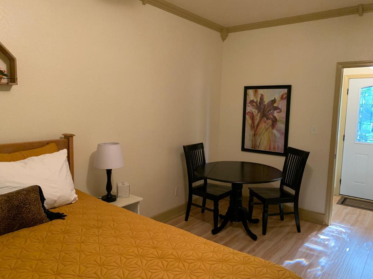 Shangri-Lake Fort Towson Экстерьер фото